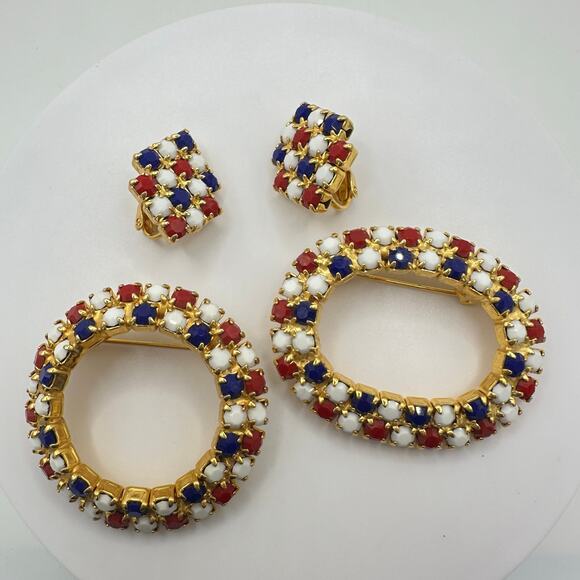 Bundle jewelry lot 3 gold tone patriotic rhinestones brooches clip on earrings - Picture 1 of 6